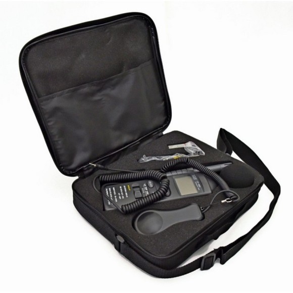 DT-8820 Измеритель параметров окружающей среды 4в1 DT-8820 Измеритель параметров окружающей среды 4в1